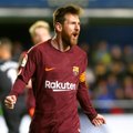 „Barcelonos“ pergalę įtvirtino tarp dviejų gynėjų „prasmukęs“ Messi