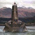 Ataskaita: britų atominis povandeninis laivas vos nesusidūrė su keleiviniu keltu, gabenusiu 282 žmones