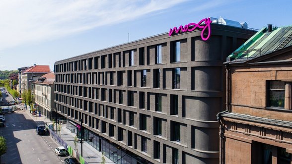 Kauno centre pabaigtas įrengti „Marriot“ grupės „Moxy“ viešbutis: atidarymo teks palaukti