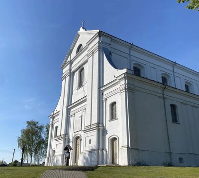 Veisiejų Šv. Jurgio bažnyčia (M. Kundroto nuotr.)