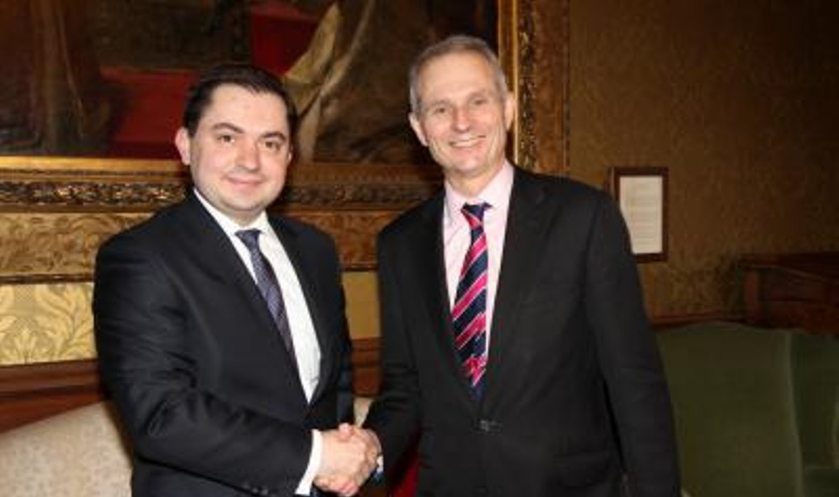 Konrad Pawlik, wiceminister spraw zagranicznych RP podczas spotkania w Londynie z  Davidem Lidington’em, ministrem ds. europejskich Wielkiej Brytanii.