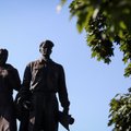 Nesutarimai dėl sovietinių skulptūrų ritasi per visą Lietuvą
