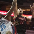 NBA: J. Valančiūnas įkrito į žaidimo duobę, „Raptors“ suklupo Šarlotėje