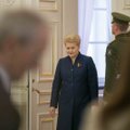 Prezidentūroje – viena iškiliausių ceremonijų: įteikia apdovanojimus už nuopelnus Lietuvai