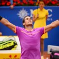 A. Murray pašalino austras, R. Nadalis nuskriejo į rekordinį finalą