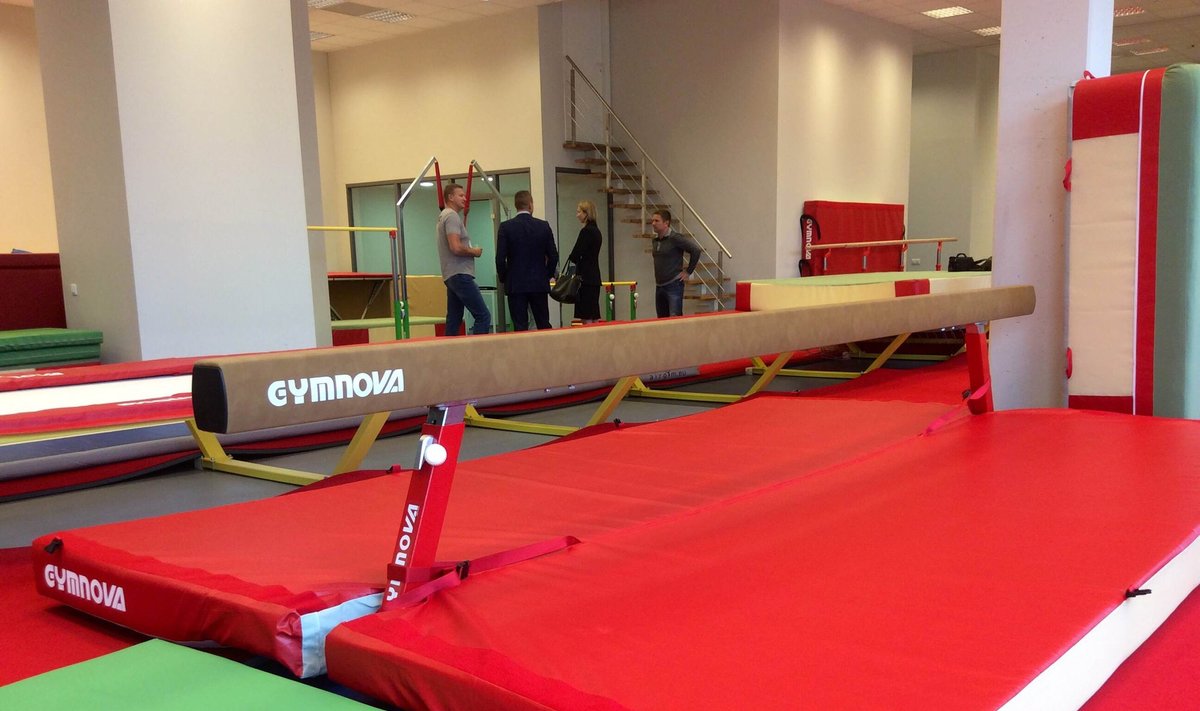 Garsūs Latvijos olimpiečiai Vilniuje atidarė gimnastikos klubą