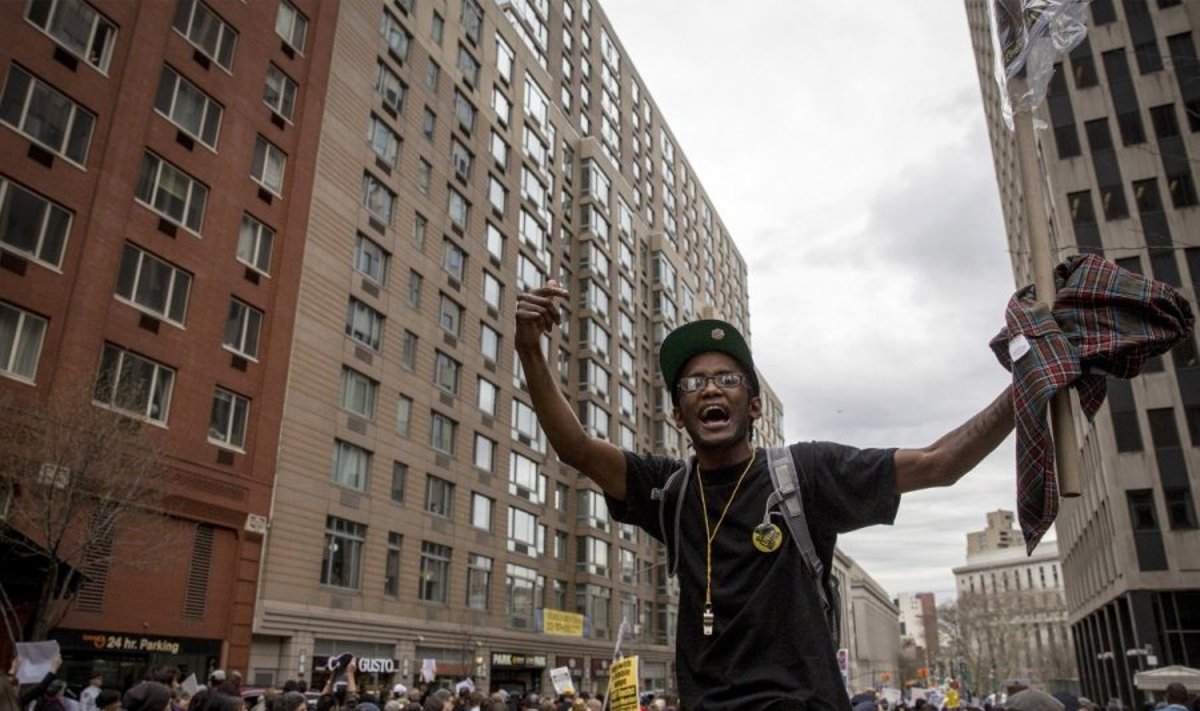 JAV vyko protestai prieš policijos smurtą juodaodžių atžvilgiu
