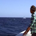 Nufilmuota, kaip banginis išdūrė BBC korespondentą