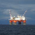 Naftos kainos kritimas stumtelėjo energijos sektoriaus bendrovių akcijas į apačią