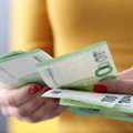 Средняя заработная плата в третьем квартале в Литве составила около 2000 евро