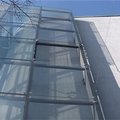 Ar stiklo fasadai taps istorija?