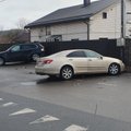 В Вильнюсе столкнулись BMW и Lexus, женщина оказалась в больнице