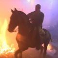 Šv. Antano šventėje vyko apsivalymo ceremonija – jojikai su arkliais šokinėjo per laužus
