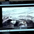 Čilėje vyras nufilmavo potvynio nešamus namus