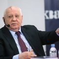 Горбачев заявил, что "холодная война" может перерасти в "горячую"