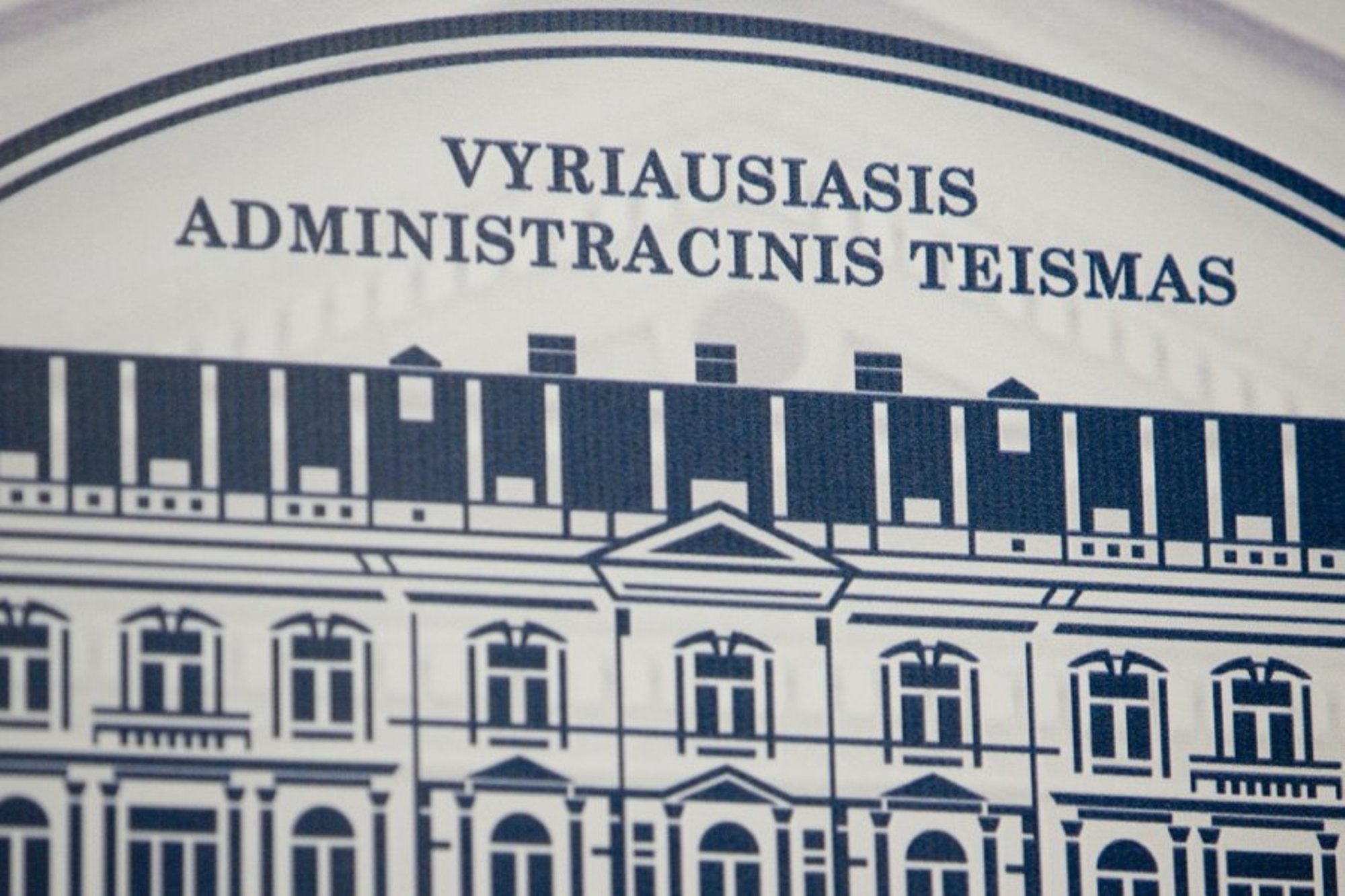 Teismas Nutraukė Bylą Dėl Referendumo Iniciatorių Surinktų Parašų - Delfi