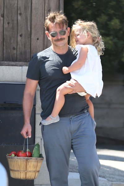 Bradley Cooper su dukra