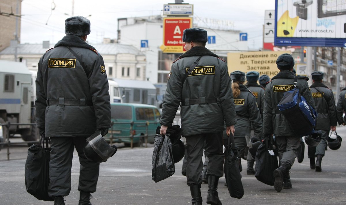 Rusijos vidaus kariuomenė patruliuoja Maskvoje