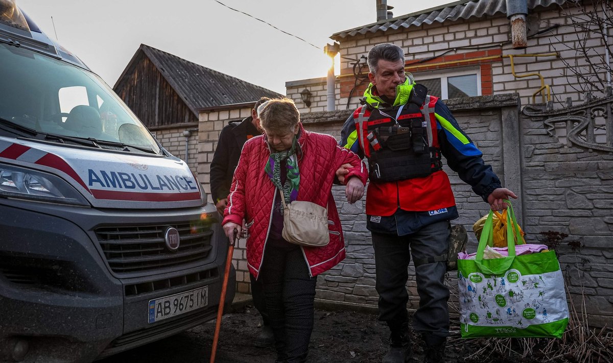 Raudonasis kryžius evakuoja 66 metų Galiną iš Kupiansko
