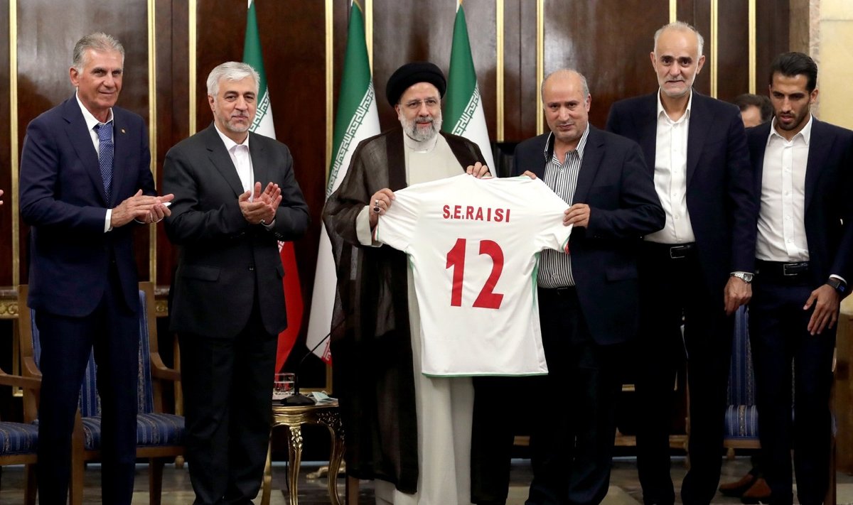 Irano sporto ministras Hamidas Sajjadi (antras iš kairės)