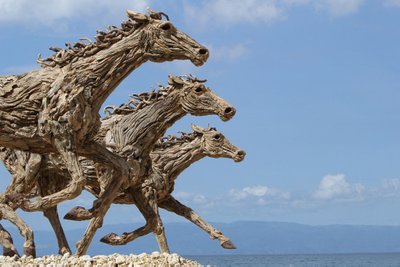 Jameso Dorano-Webbo skulptūra