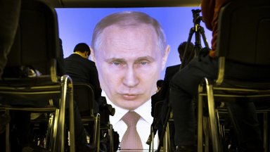 Naujametiniai Kremliaus sveikinimai JAV: bombonešių ir raketų skrydžiai slepia vieną silpnybę