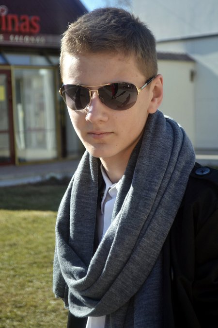 Lukas, 16 m.