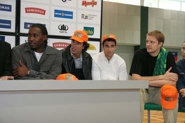 T.Beard, M.Machado, M.Popovič ir H.Mottola per "Žalgirio" komandos pristatymą prieš 2006/07 m. sezoną