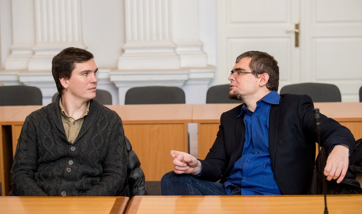 Mindaugas Papinigis, Emilis Vėlyvis