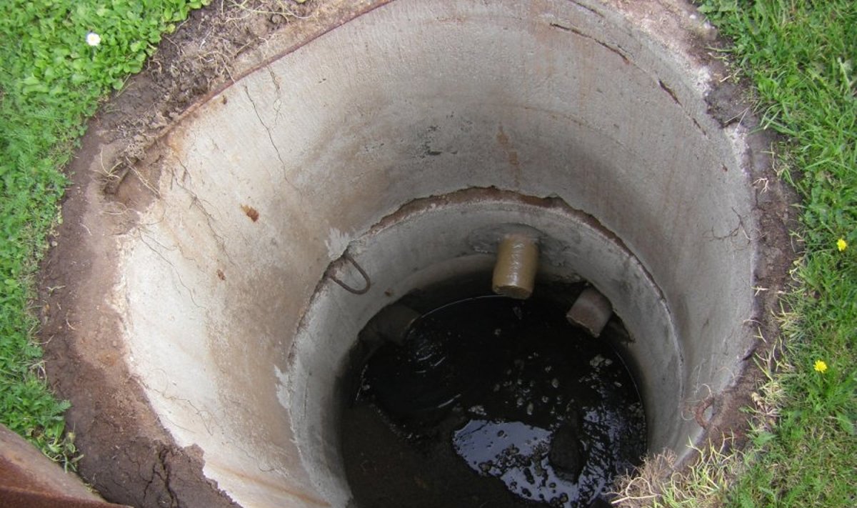 Nelegalios kanalizacijos savininkai gamta nesirūpina