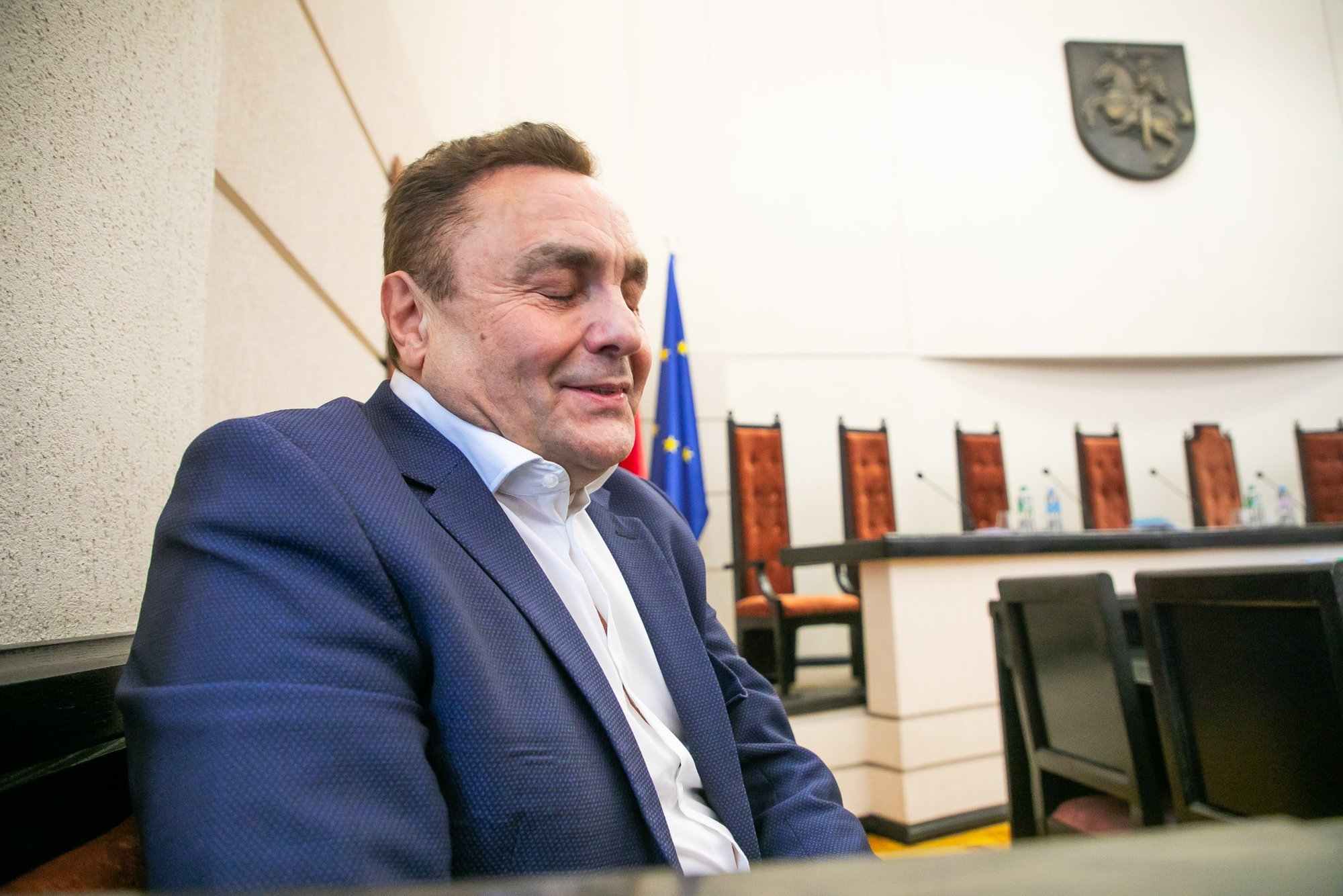 Конституционный суд: депутат Гражулис нарушил присягу - Delfi RU