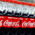 „Coca-Cola“ tikisi, kad vakcinavimo nuo COVID-19 kampanijos padės paspartinti pardavimus