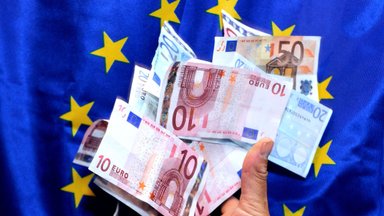 Rząd chce wprowadzić euro za dwa lata