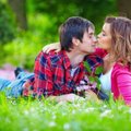 Mokslininkai viliasi įminę paauglių įsimylėjimo paslaptį