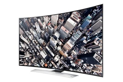UE65HU8500T yra aštuntos serijos modelis. Gamintojo siūlomame lenktų UHD ekranų asortimente yra ir dar aukštesnės serijos – devintos atstovų, kurių kaina siekia 20 ir daugiau tūkst.