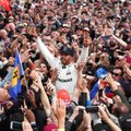Hamiltonas abejoja dėl F-1 sezono: nežinau, ar bus įdomu