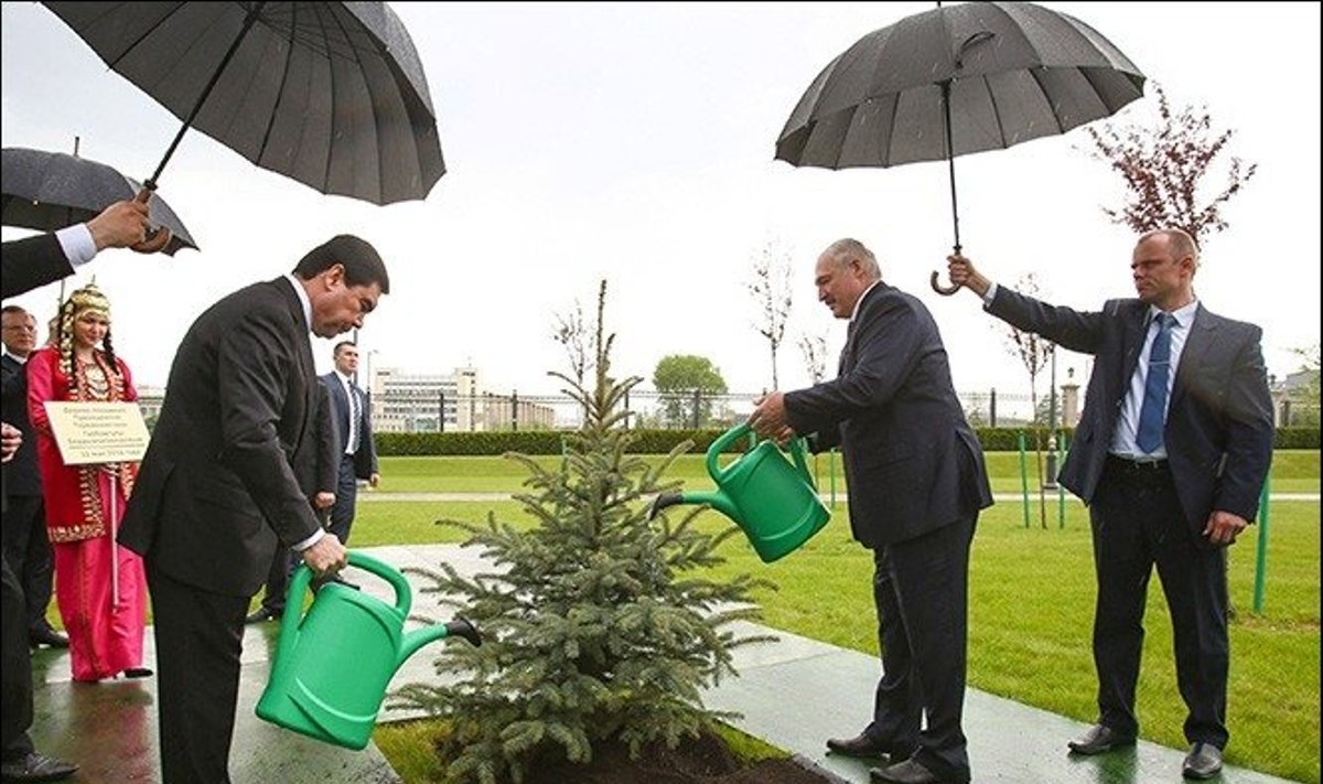 A. Lukašenka ir Turkmėnijos vadovas G. Berdymuchamedovas