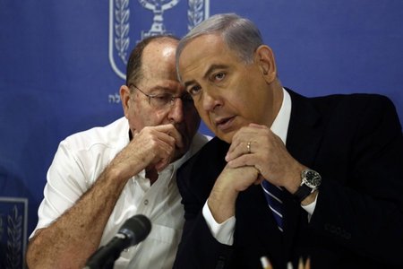 Moshe Yaalonas, Benjaminas Netanyahu