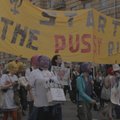 Rusijos protestų grupės „Pussy Riot“ nariui skirtas areštas už „necenzūrinius pareiškimus“