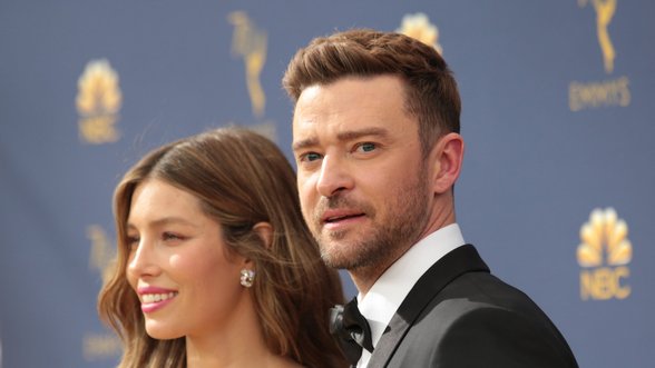 Po neištikymybės skandalą sukėlusių nuotraukų pasirodymo Timberlake‘as viešai atsiprašė žmonos: dabar gailiuosi dėl savo veiksmų