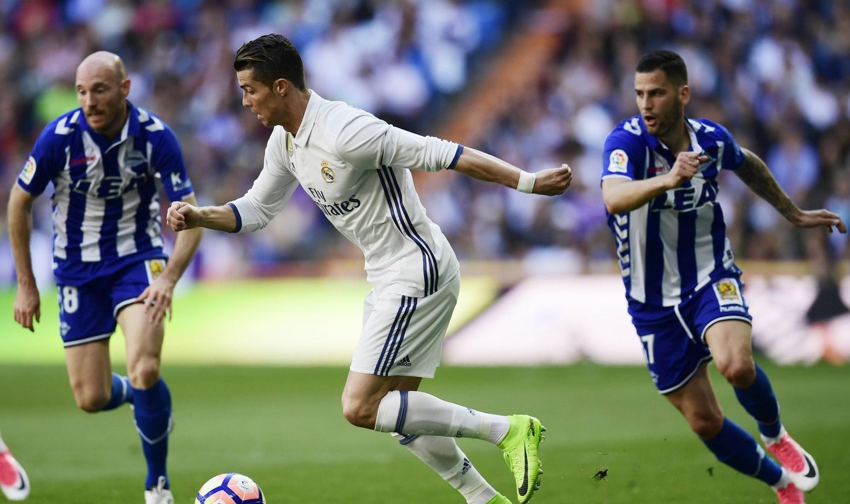 Madrido Real puolėjas Christiano Ronaldo mače su Alaves