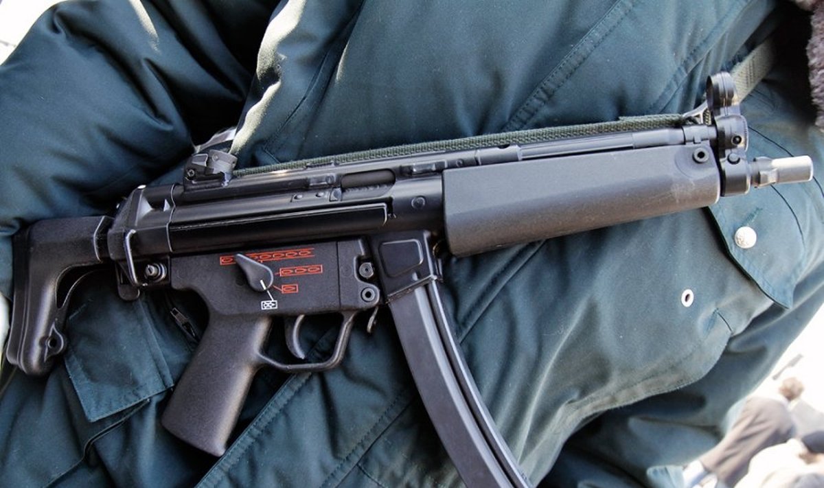 Pistoletas-kulkosvaidis, ginklas, šaudymas, automatas Heckler&Koch MP5