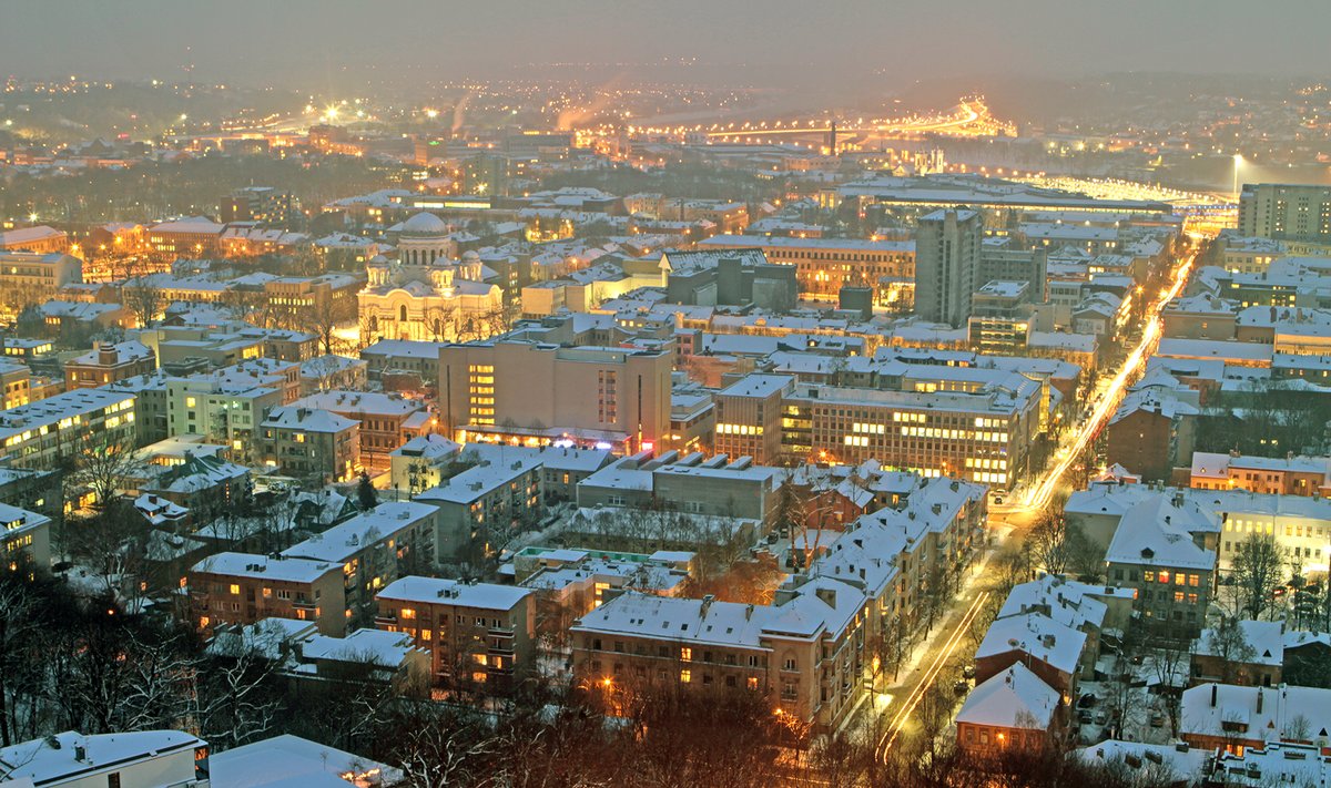 Naktinis Kaunas žiemą