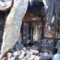 Vilniaus r. iš degančio namo vyrą ištempė kaimynai, moteris žuvo
