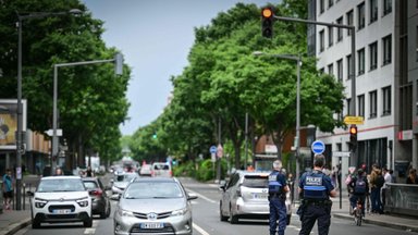 Ataka Liono mieste: peiliu sužeisti trys asmenys