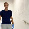 Aleksejus Navalnas pranešė apie savo būklę: jau vaikšto pats