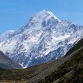 Aukščiausias Naujosios Zelandijos kalnas traukiasi