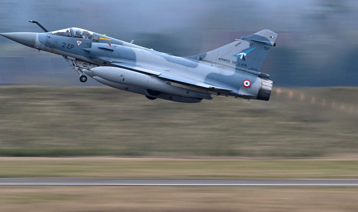Prancūzijos naikintuvai „Mirage 2000-5“