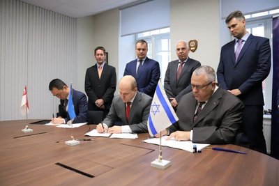 Estija pasirašo sutartį dėl raketų