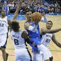 NBA: Westbrookas vėl surinko trigubą dublį, o „Spurs“ gresia fiasko – dešimta vieta Vakaruose